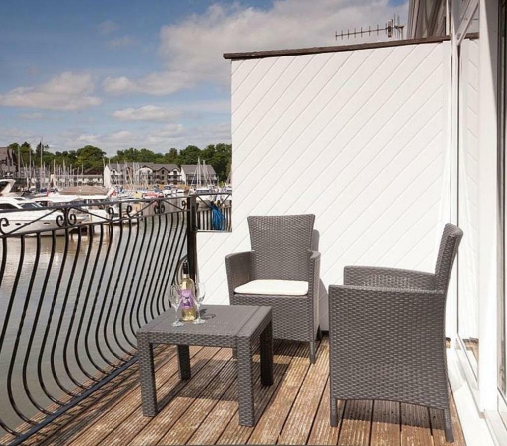 Marina Boathouse, Lake Windermere Lets Боунес-он-Уиндермер Экстерьер фото